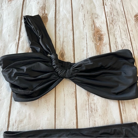 Good American Shiny Black Twist Bandeau Bikini Set - Picture 2 of 4